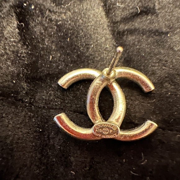Chanel EaringsCC. Silver and stones are blue and are approx size of a dime - Picture 5 of 5